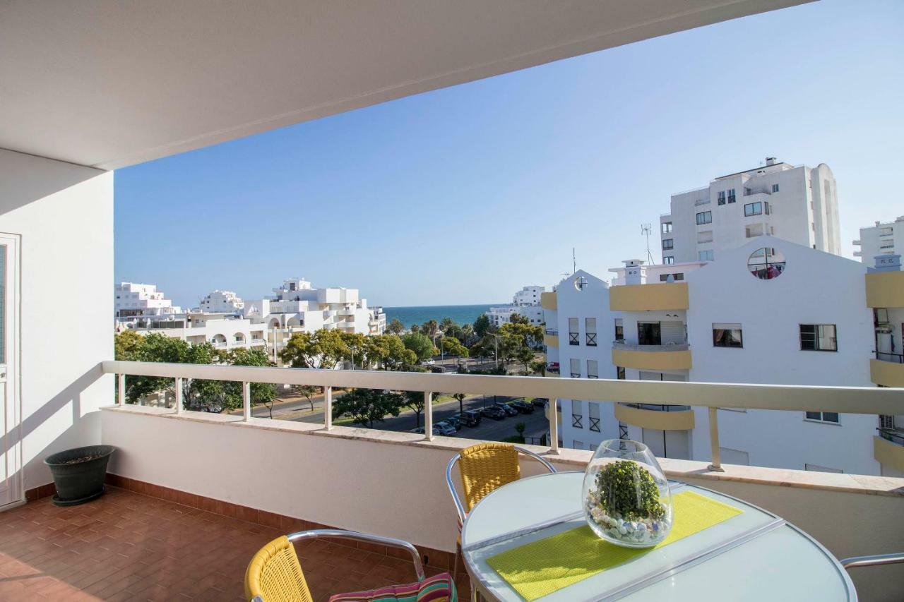 Beach And Bliss In Algarve Quarteira Bagian luar foto